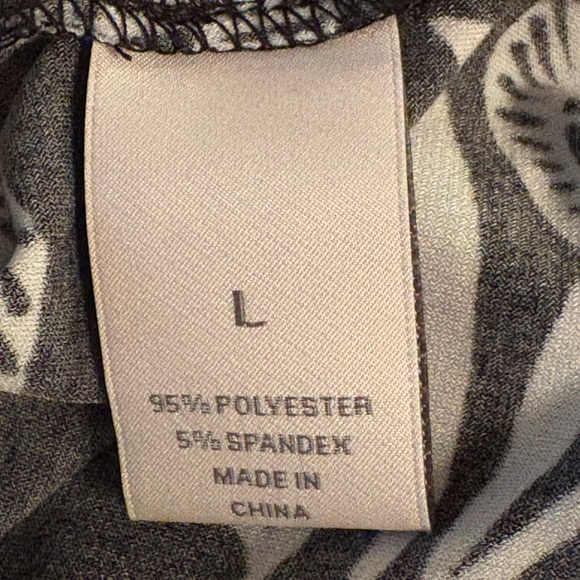 Leaf Pattern top - Picture 7 of 8